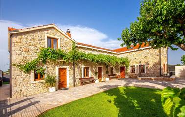 Ferienhaus für 14 Personen in Zadar