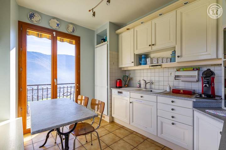 Gîte pour 5 personnes, avec jardin à Mercury