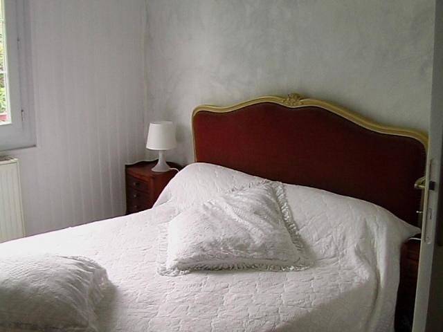 Location de vacances pour 3 personnes, avec vue et jardin à Saint-Sulpice-de-Faleyrens - 3