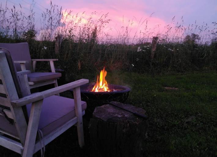 Caravane pour 2 personnes, avec jacuzzi et terrasse en Auvergne - 3