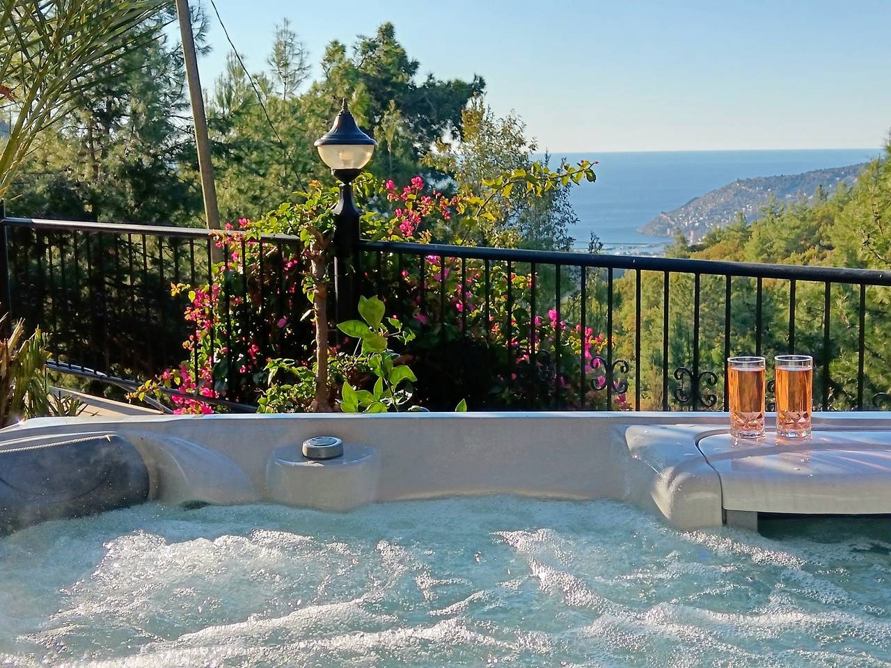 Private Pool & Jacuzzi Bliss: Family Escape Alanya Villa 1005 in Alanya, Antalya Province