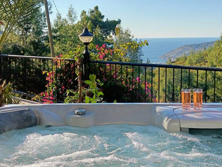 5 Star Villa Harmony – Sea & Mountain Escape in Alanya, Provincia de Antalya