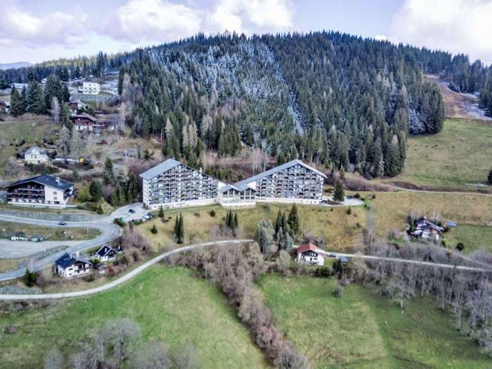 Ferienwohnung für 4 Personen, mit Pool und Balkon