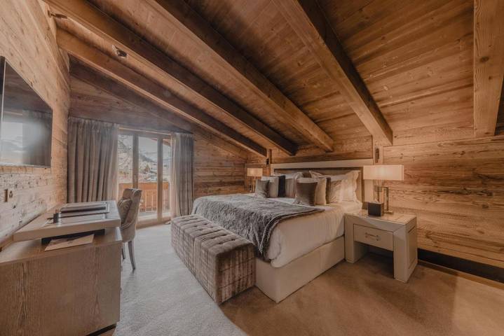 Hôtel pour 2 personnes, avec sauna et vue ainsi que piscine et jardin, animaux acceptés dans Gstaad - 2