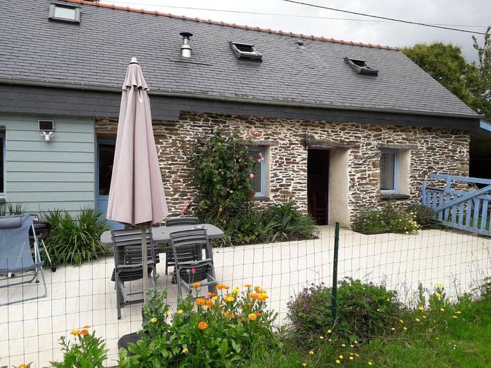 Gîte pour 4 personnes, avec terrasse à Plonévez-du-Faou
