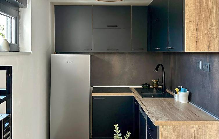 Geräumige 2-Zimmer-Wohnung mit Pool, WLAN und Parkplatz in Kapela, Bjelovar-Bilogora