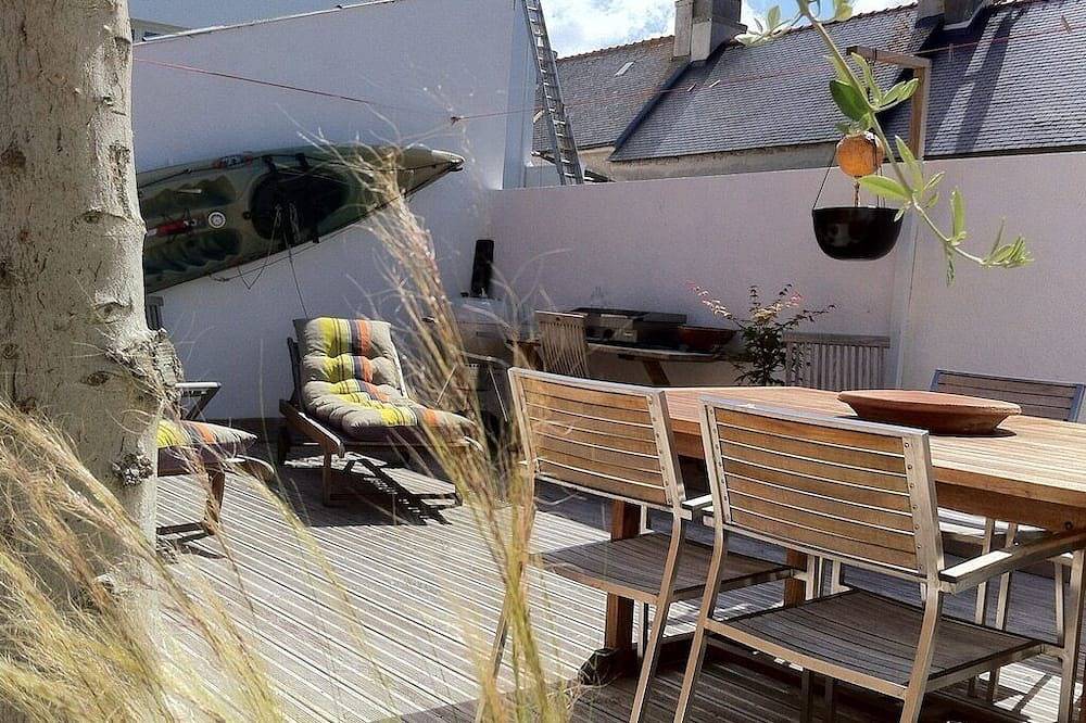 A 50 m de la Plage, Maison de Pêcheur Avec Terrasse et vue mer à 2 pas du Port in Treffiagat, Quimper und Umgebung
