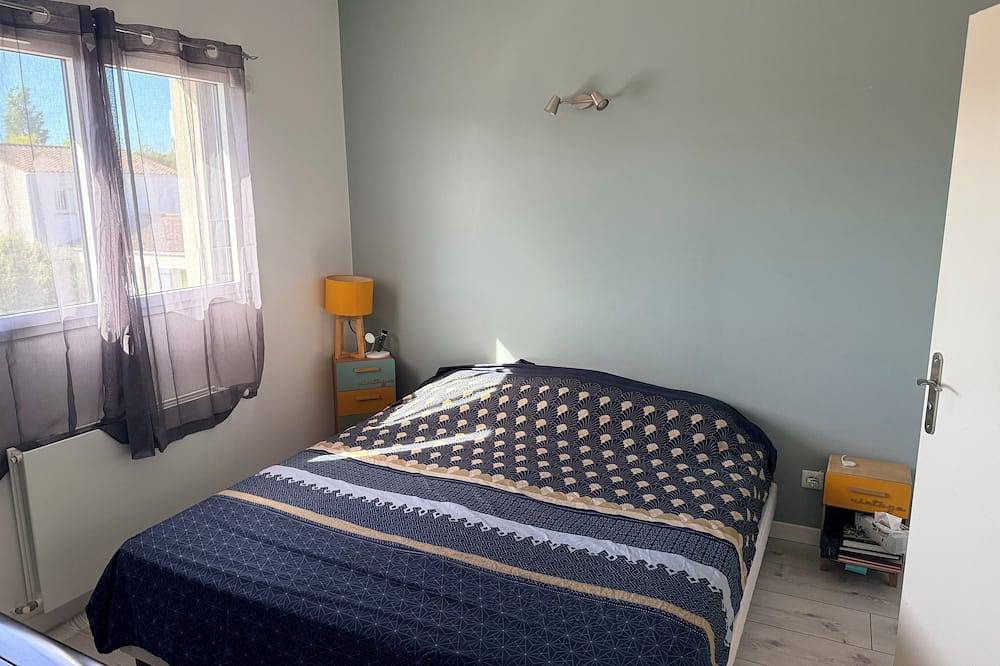 Grande maison avec piscine intérieure – 15 pers – Île de Ré / La Rochelle in Périgny, Région de La Rochelle