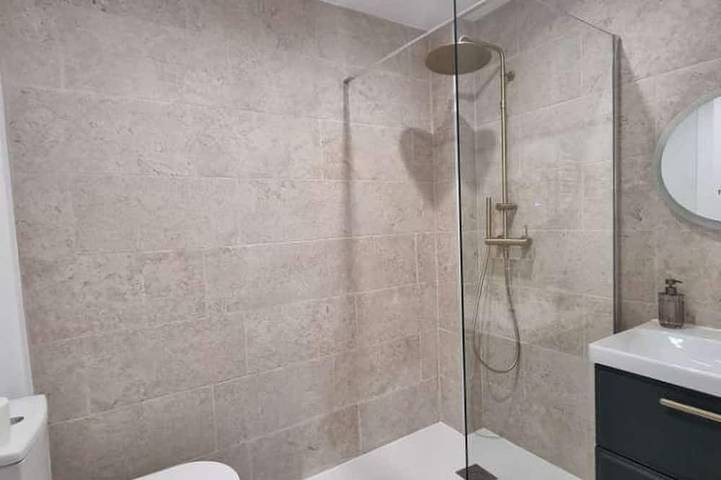 Studio neuf en Provence au coeur du port de Saint-Chamas in Saint-Chamas, Côte méditerranéenne (France)