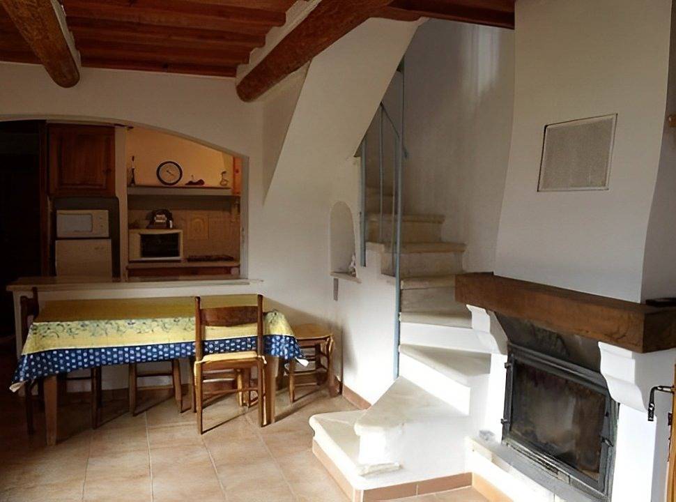 Appartement entier, Appartement dans maison de campagne in La Roche-sur-le-Buis, Région de nyons