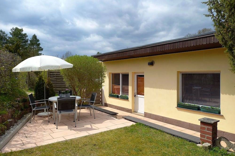 Schwarz in Schwarz, Mecklenburgische Seenplatte