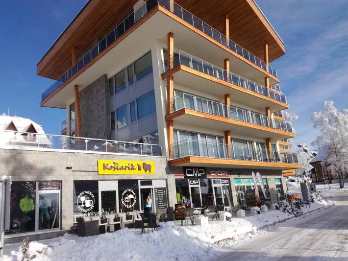 Apartament wakacyjny dla 4 osób, z ogród i sauna oraz basen i widok w Słowacja