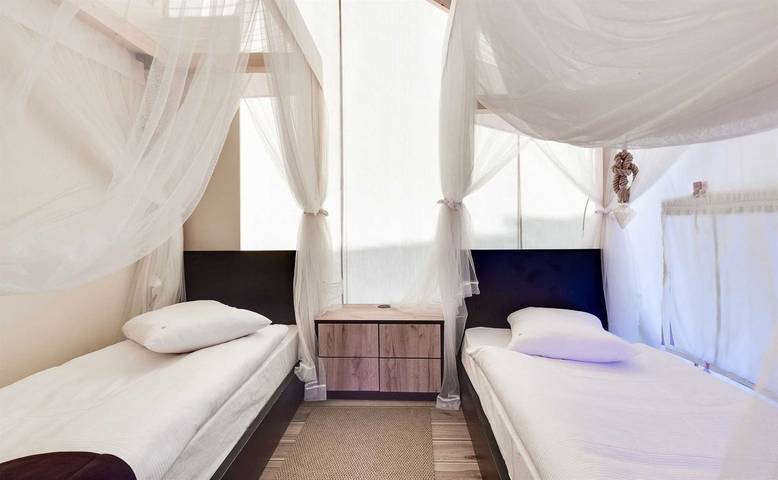 Luxus Glamp New Horizons III in Golden Haven, Tisno
