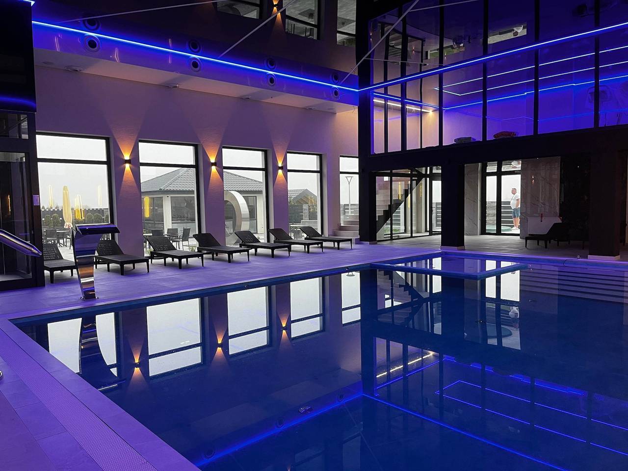 Ganzes Studio, Morska 4 Jaros awiec Compact Studio Swimming Pool 12 minutes to the beach in Jarosławiec, Powiat Sławieński