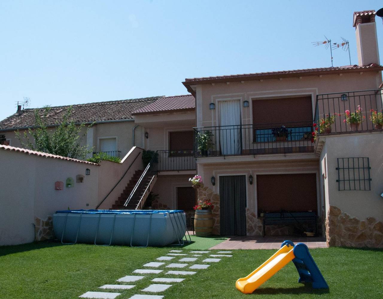 Finca 'La Isa' mit privatem Pool, privater Terrasse und Wi-Fi in Nieva, Segovia Provinz