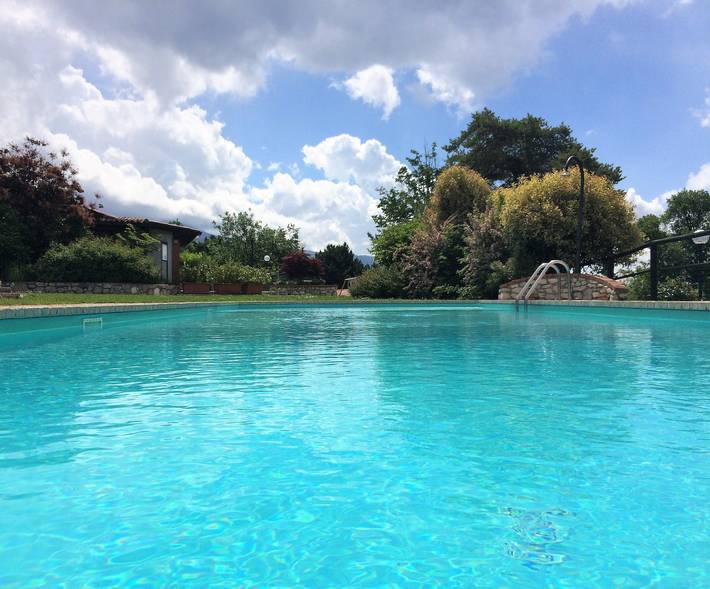 Bungalow für 6 Personen, mit Terrasse und Pool am Gardasee