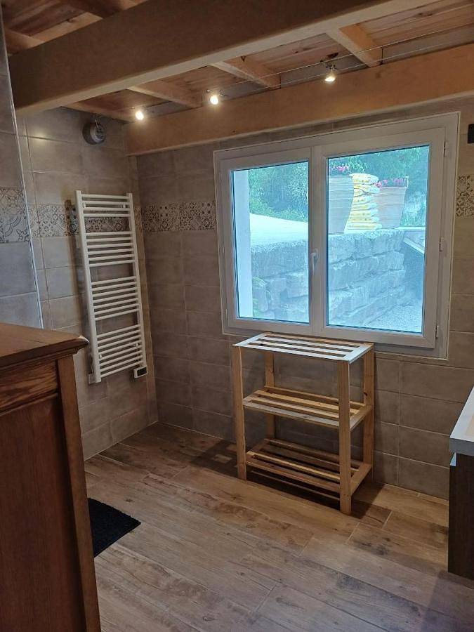 Location de vacances pour 8 personnes, avec jardin ainsi que vue et piscine à Ganges - 2