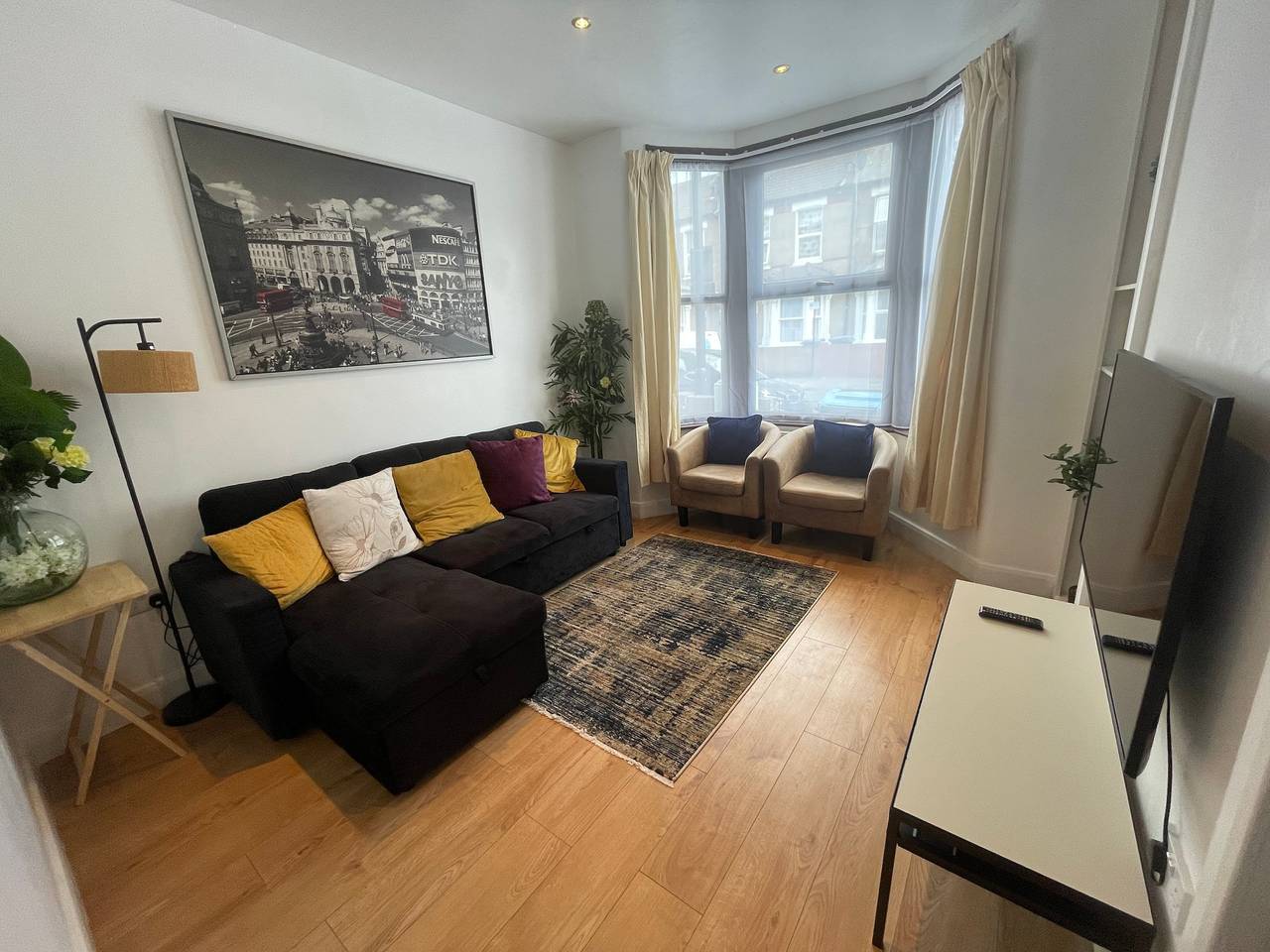 Tottenham - Sleeps 10 - Garden - Near Transport in London, Südostengland