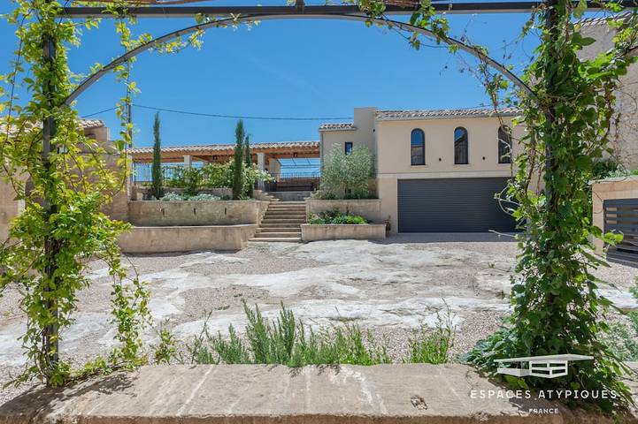 Location de vacances pour 10 personnes, avec jardin à Fontvieille - 4