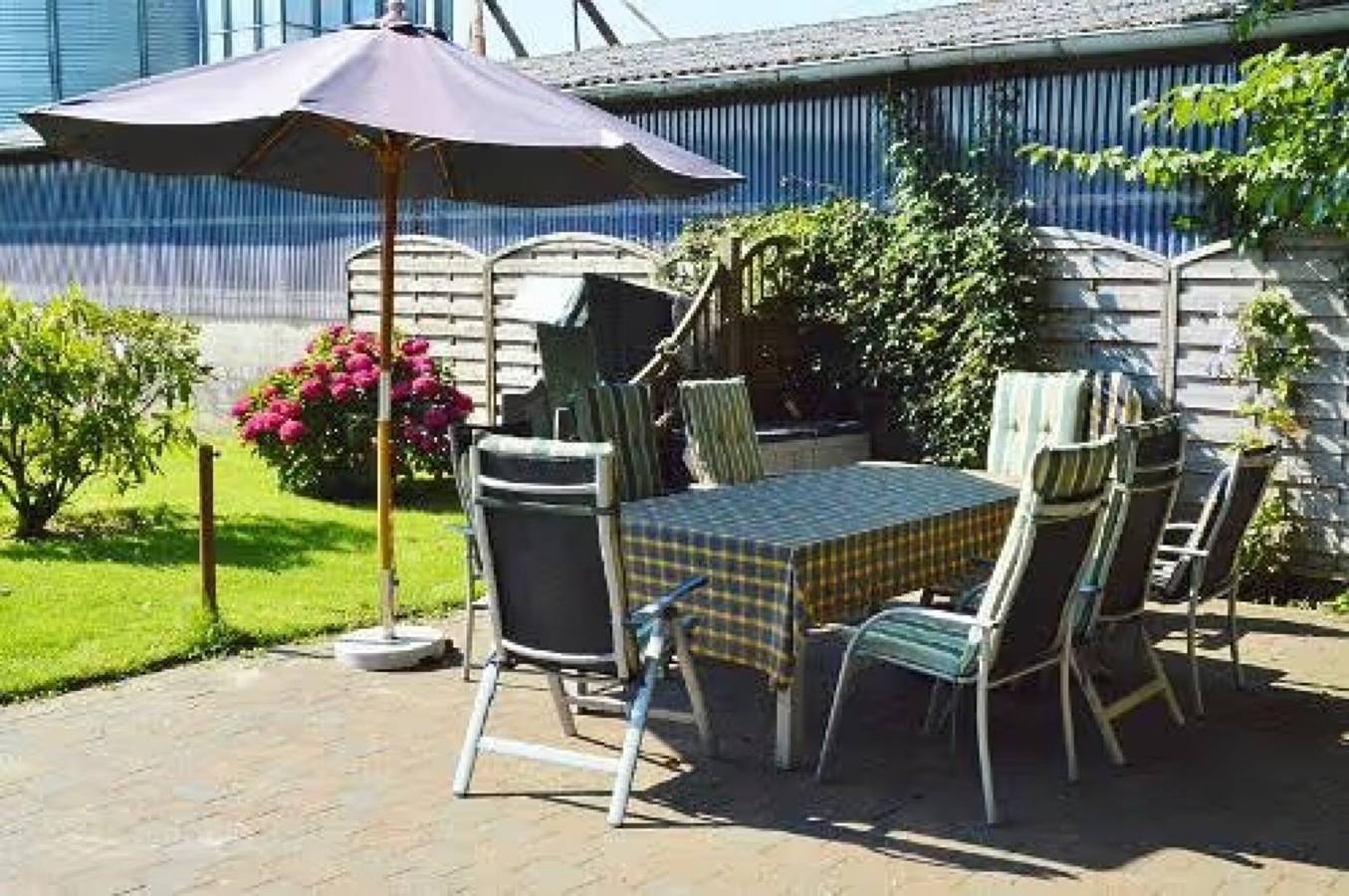 Ganze Wohnung, Ferienwohnung Familie Starck" mit gemeinsamer Terrasse, privatem Garten und Wlan in Dörphof, Rendsburg-Eckernförde