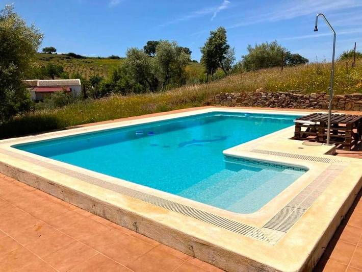Casa rural para 6 personas, con vistas además de terraza y piscina, Se admiten mascotas en Cazalla de la Sierra - 4