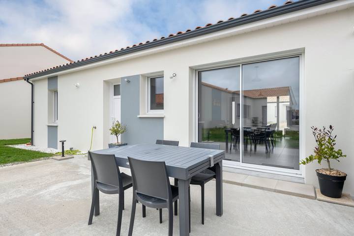 Casa de vacaciones para 7 personas, con terraza y jardín - 1