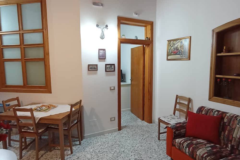 Entire apartment, Le Antiche Volte, suites with fully equipped kitchen in the heart of Agropoli in Agropoli, Cilento