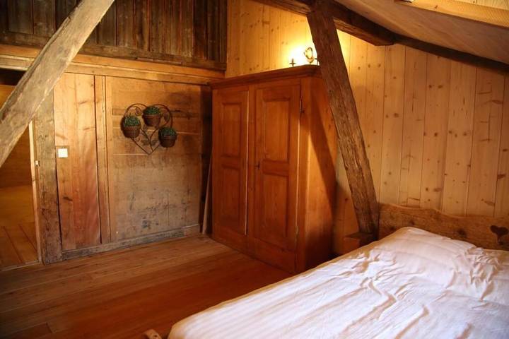 Gîte pour 8 personnes, avec vue et jardin, adapté aux familles à Les Fourgs - 4