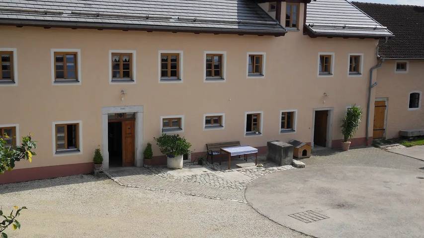 Ferienwohnung für 5 Personen, mit Garten