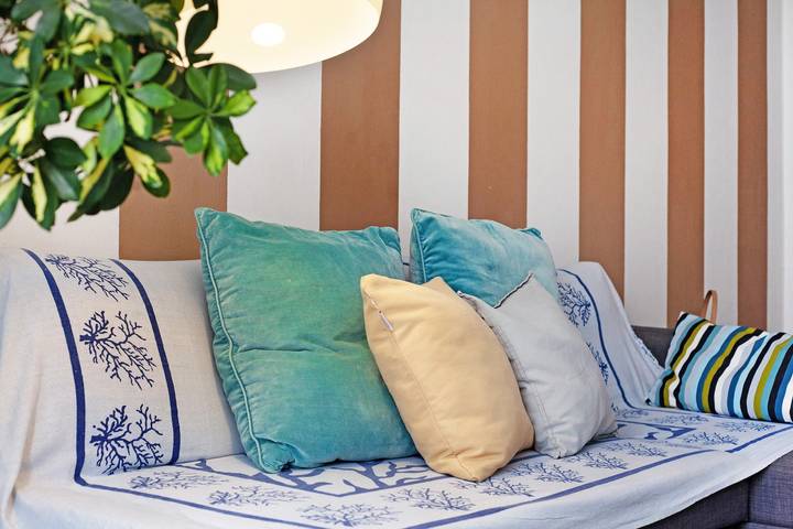 Entire apartment, Vacation Home "Casa Leon" with Sea View, Balcony & Wi-Fi in Puerto de Corralejo, La Oliva