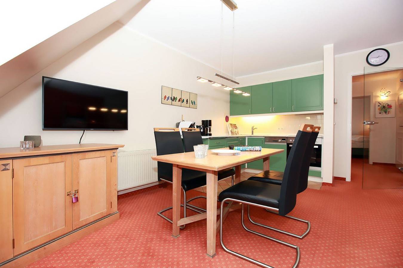 Ganze Wohnung, Durch den Küstenwald in wenigen Minuten am Strand in Neuhaus (Dierhagen), Dierhagen