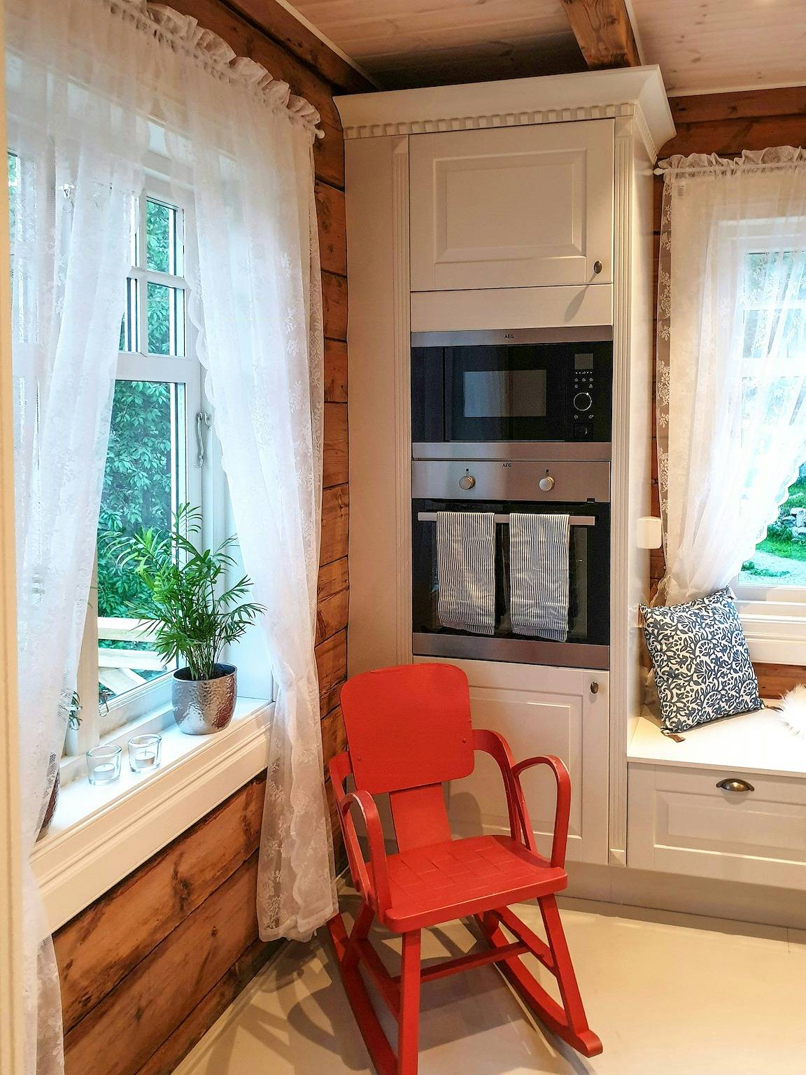 Maison historique au bord du fjord datant de 1870 avec vue panoramique in Ørskog