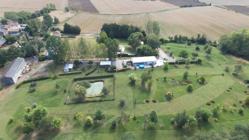 Camping pour 6 personnes, avec Terrasse ainsi que Jardin et Vue