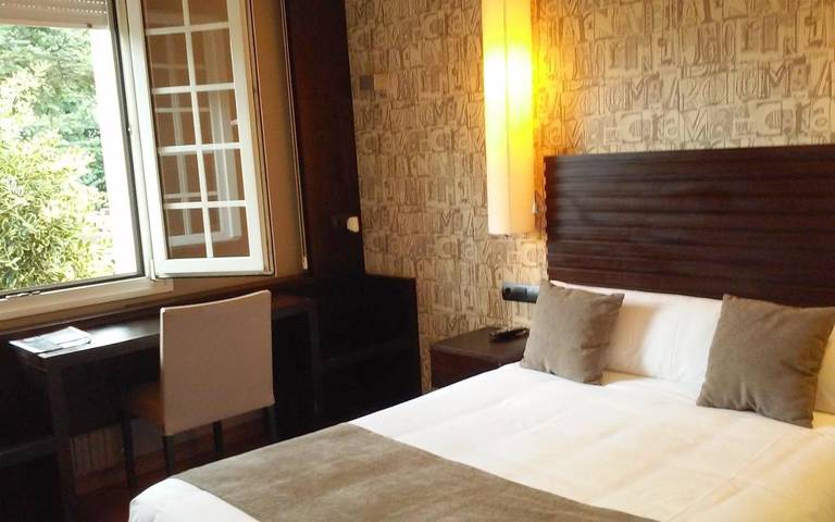 Hôtel pour 2 personnes, avec piscine et jardin à Brión - 4