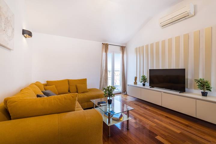 Ferienwohnung für 6 Personen, mit Balkon/Terrasse in Biograd na Moru - 3