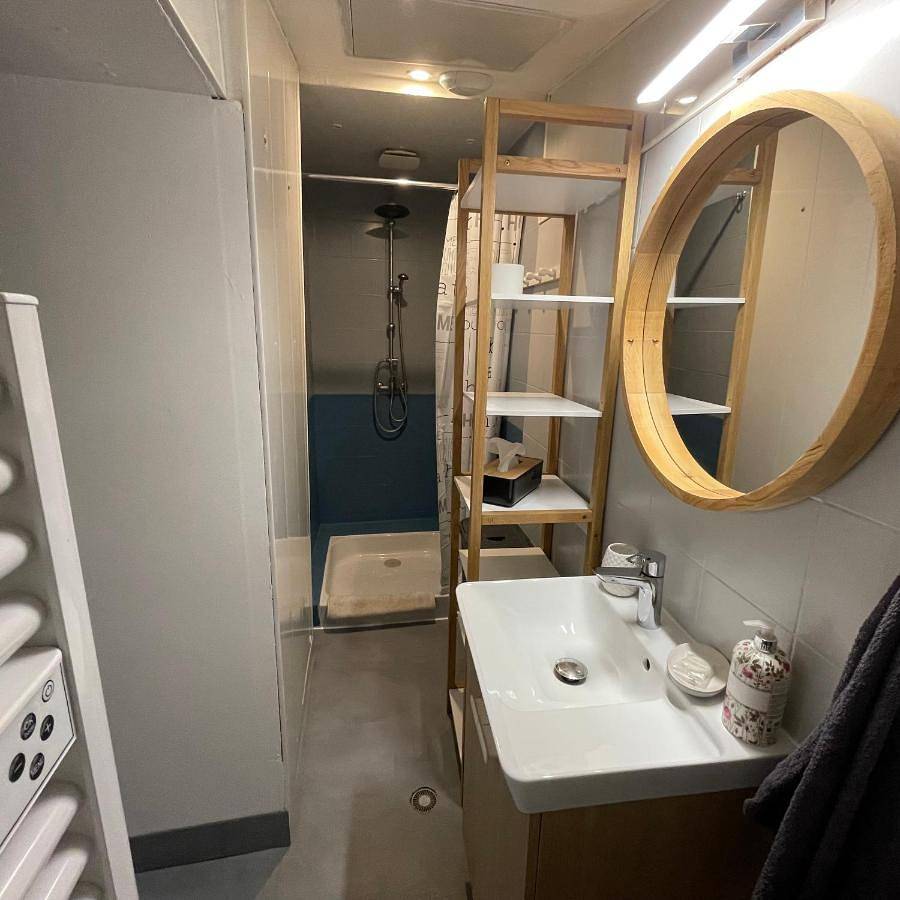Appartement entier, Appartement intra-muros bien situé et agréable à proximité des théâtres in Avignon, Vaucluse