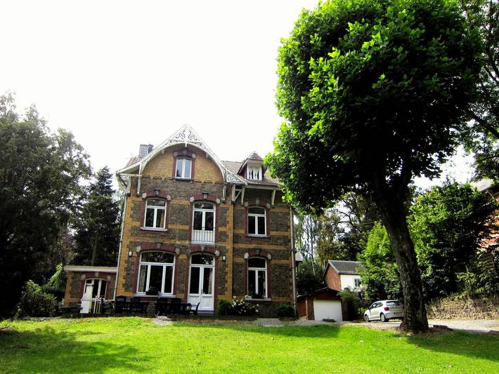 Vakantiehuis voor 15 personen, met Terras en Tuin in Spa