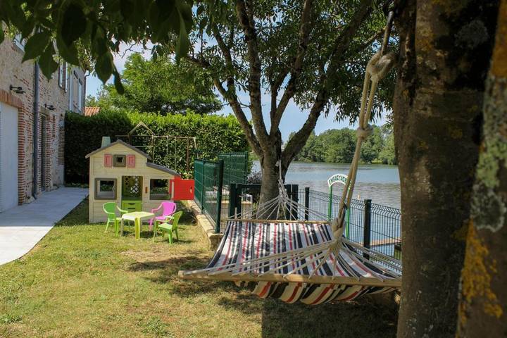 Location de vacances pour 8 personnes, avec jacuzzi ainsi que jardin et piscine à Marssac-sur-Tarn - 3