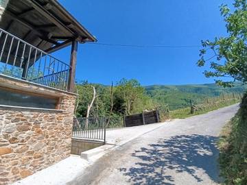 Apartamento de vacaciones para 6 personas, con terraza en Comarca del Narcea