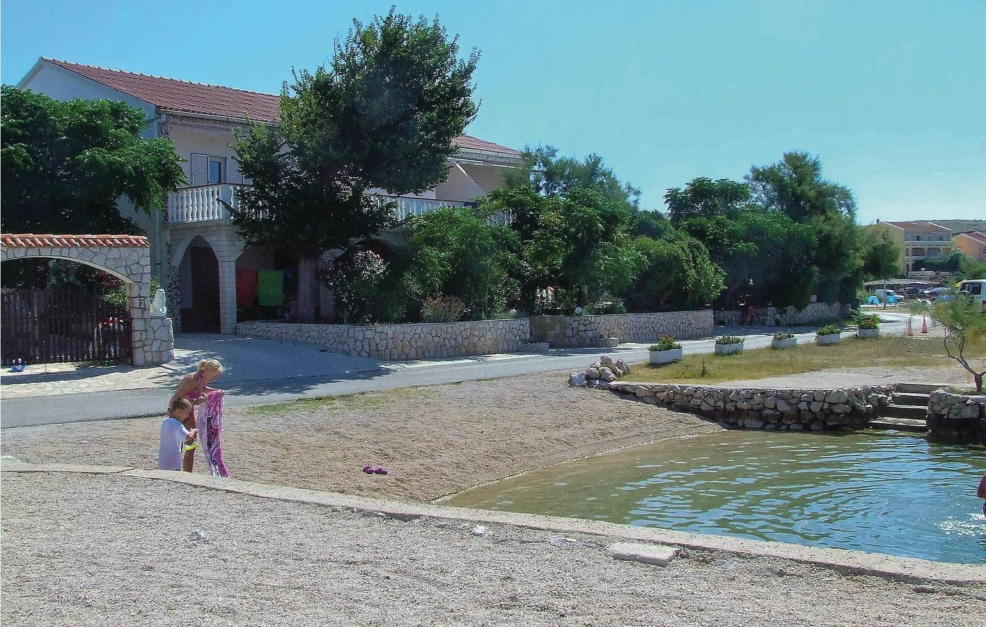Entire holiday apartment, Holiday apartment for 5 people with terrace in Kustići, Pag Island