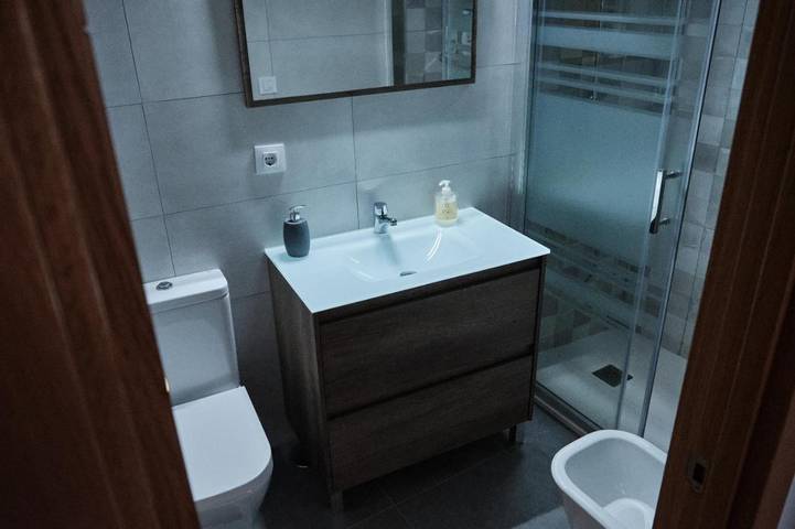 Gîte pour 4 personnes, avec terrasse et jardin à Brión - 3