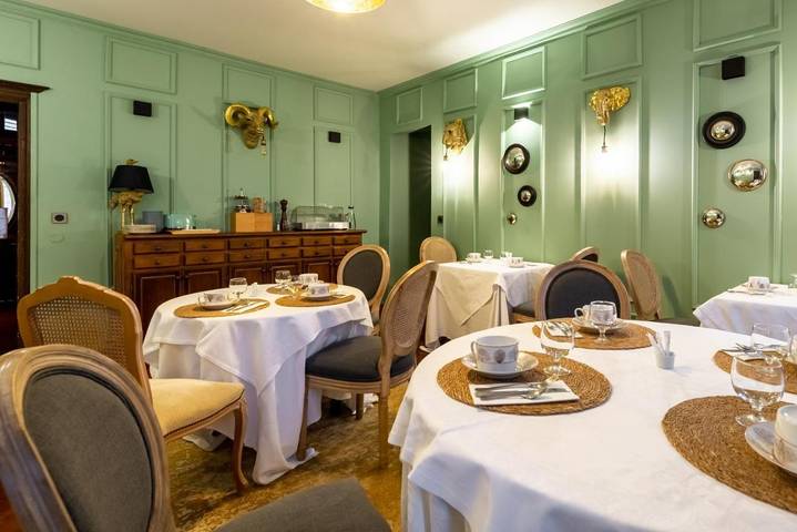 Hôtel pour 4 personnes, avec terrasse à Arnay-le-Duc - 4