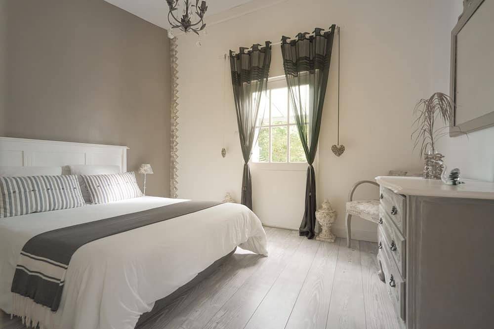 Maison de charme 8 pers, Piscine Balneo chauffée in Vensac, Région de Lesparre-Médoc