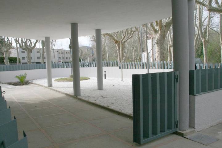 Location de vacances pour 27 personnes, avec Terrasse ainsi que Jardin et Piscine à Banyoles - 4