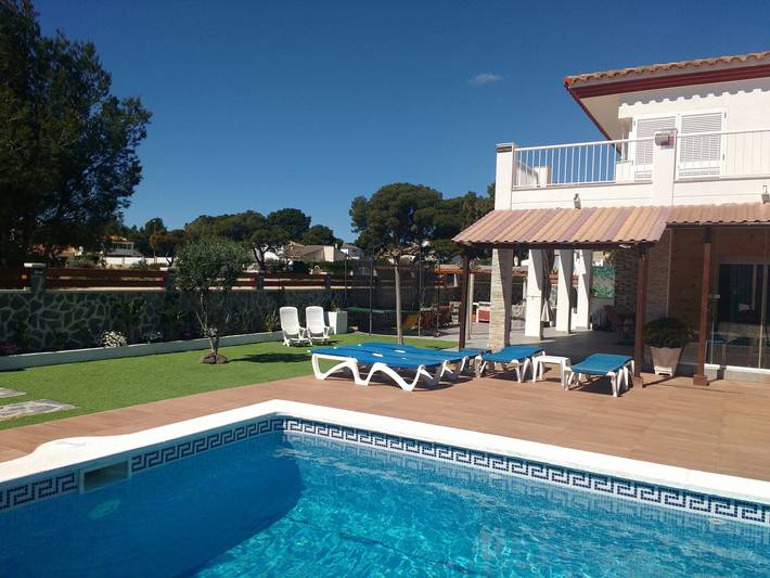 Villa pour 10 personnes, avec terrasse et jardin à Calafat - 4