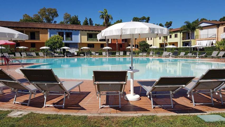 Villaggio vacanza per 5 persone, con piscina e giardino - 1