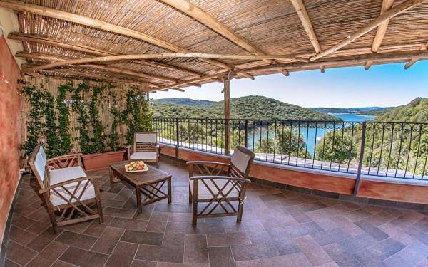 Hôtel pour 2 personnes, avec piscine et jardin à Sant'Antonio di Gallura - 2
