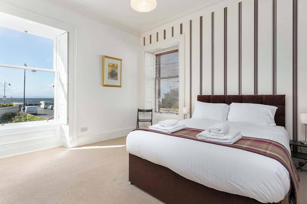 Sea Breeze - Donnini Apartments in Ayr, Firth Of Clyde