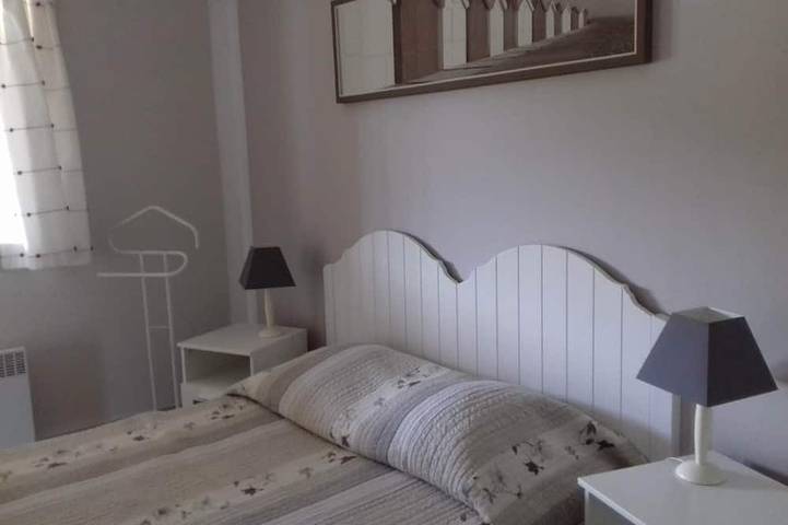 Gîte pour 4 personnes, avec Terrasse ainsi que Jardin et Piscine à Saint-Maurice-d'Ibie - 2