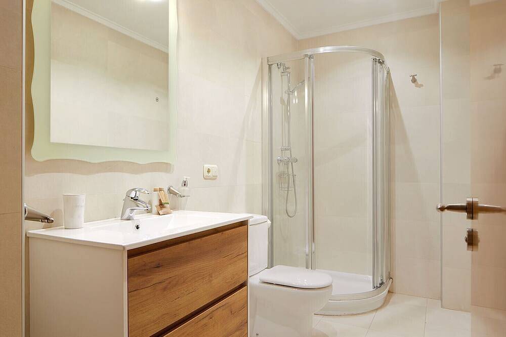 Entire apartment, Vaumm | The Rentals Collection in Playa de la Concha, San Sebastian